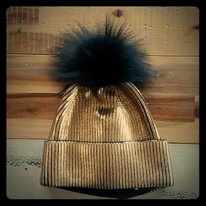 💖Jocelyn gold&black beanie💖